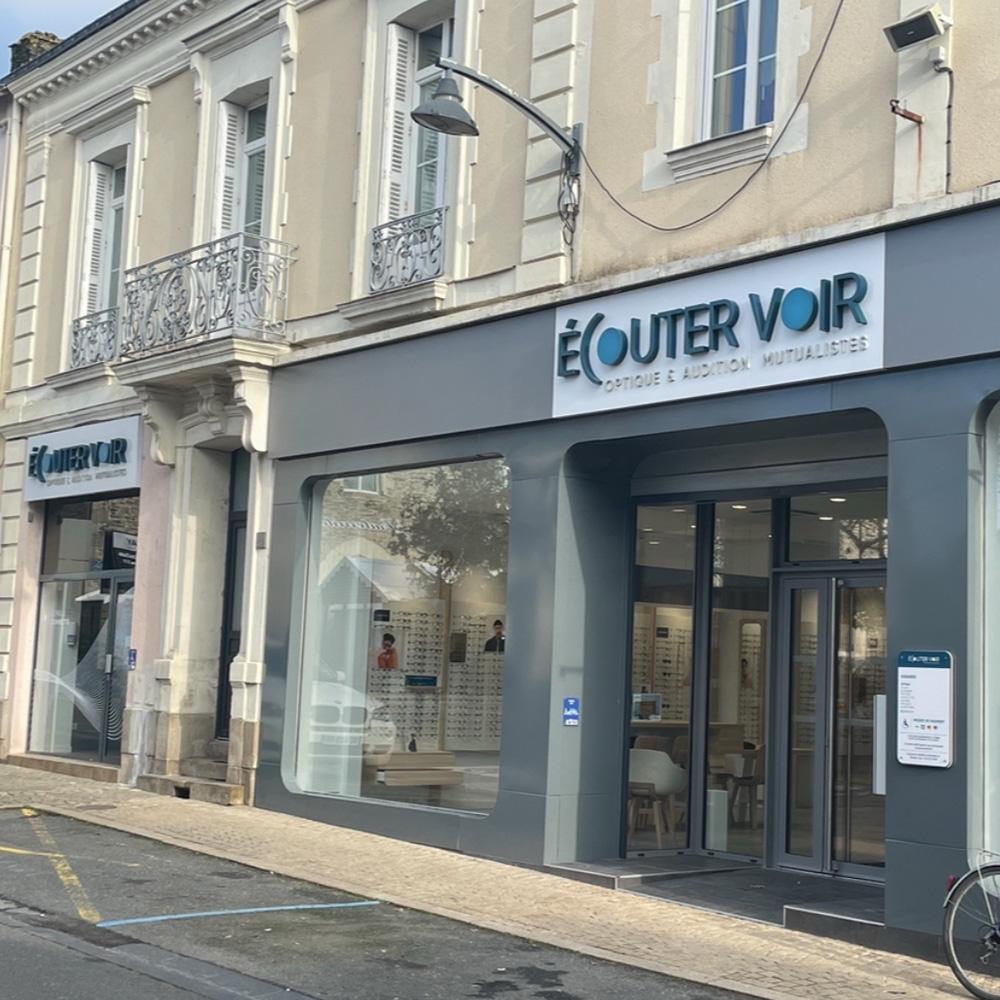 Écouter Voir